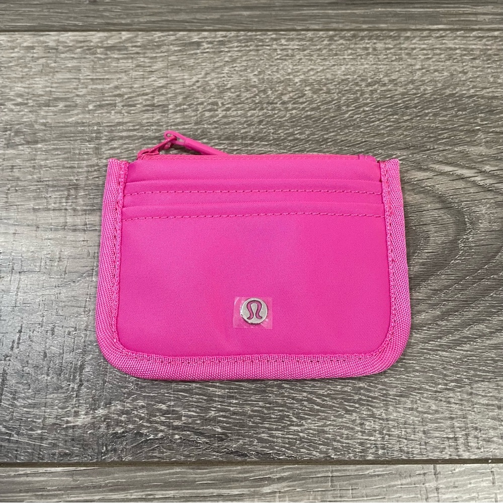 NWOT Lululemon Sonic Pink Card Holder